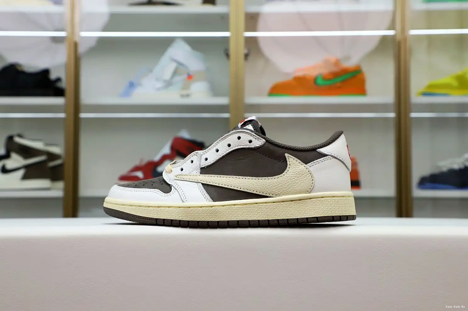 TRAVIS SCOTT 1 AIR LOW REVERSE OG Kimikick MOCHA X JORDAN 0822